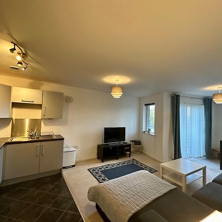 Etihad Fc 2Br Apartment With Water View Manchester Exterior photo