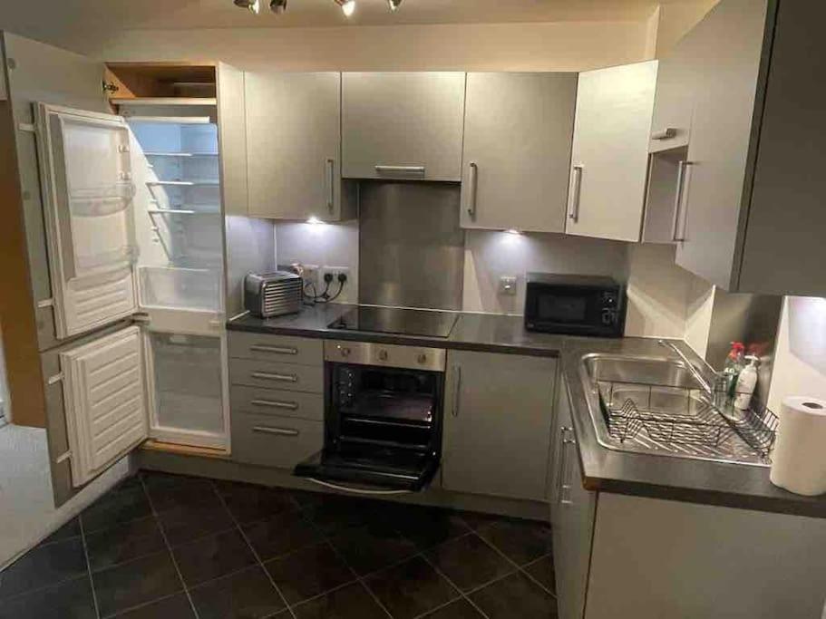 Etihad Fc 2Br Apartment With Water View Manchester Exterior photo